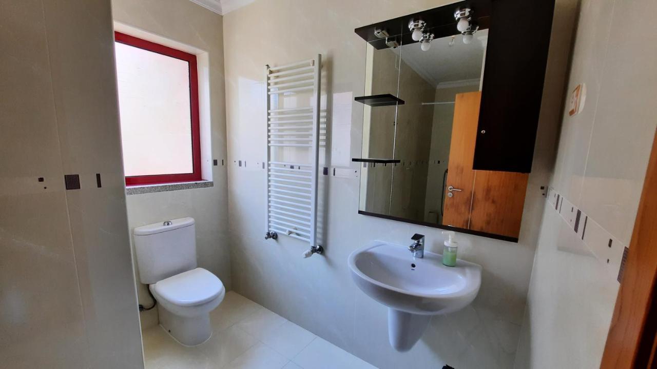 Villas Do Laboreiro - Casa 8 คาสโตร ลาโบเรโร ภายนอก รูปภาพ